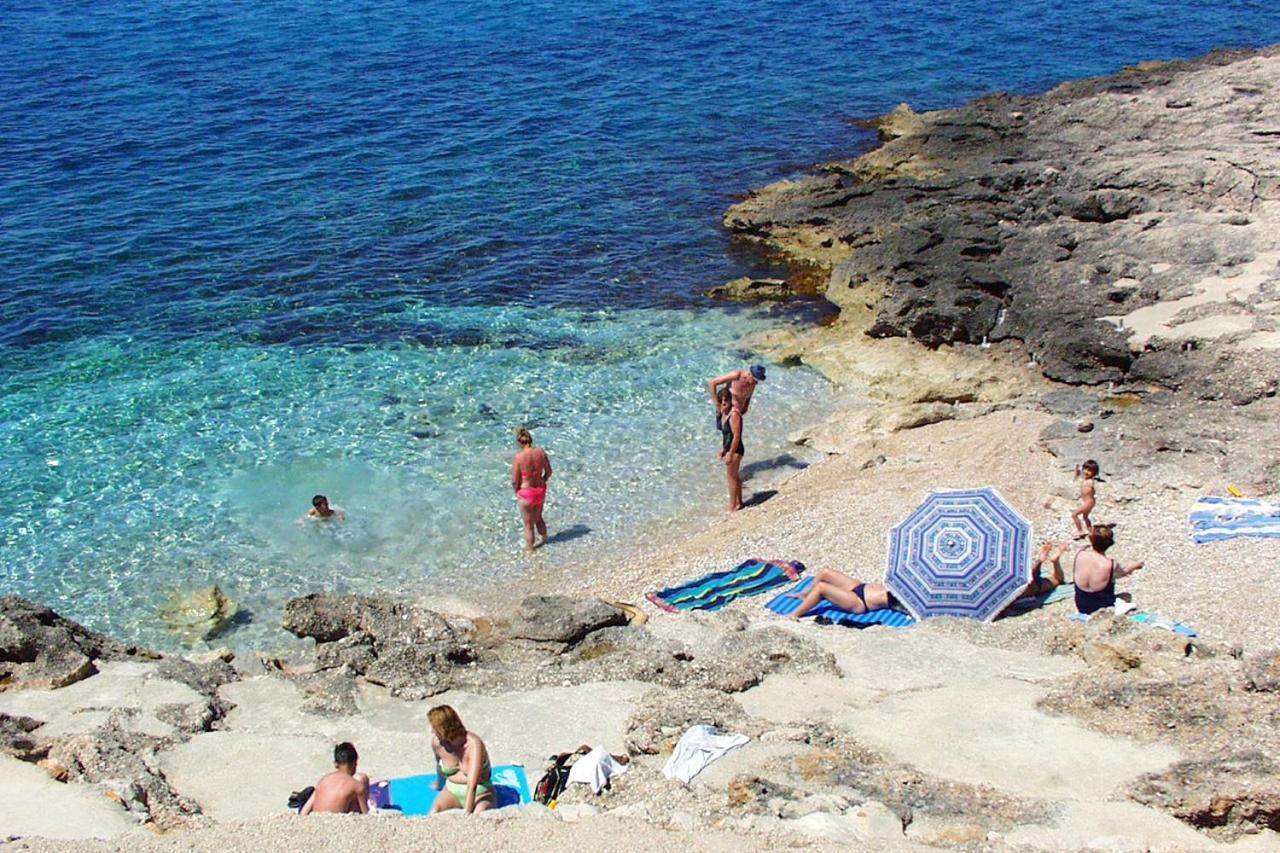 Apartments With A Parking Space Ivan Dolac, Hvar - 8753 Exteriér fotografie